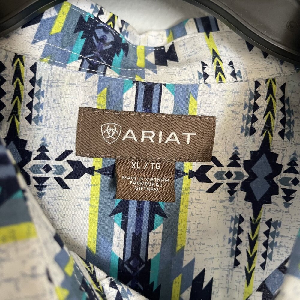 Ariat Shirt Mens XL White Blue Aztec Southwestern Pearl Snap Western Pockets - Picture 4 of 11